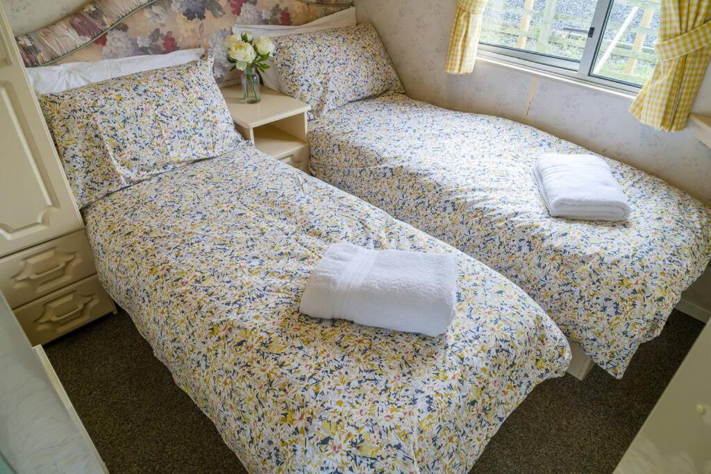 Wind In The Willows: Sleeps 4, Kitchen, Bathroom, Lounge, Wifi Napton on The Hill Extérieur photo